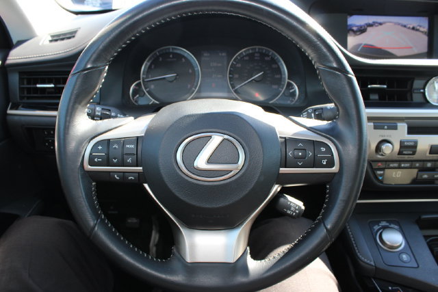 Used 2016 Lexus ES 350 FWD image 16