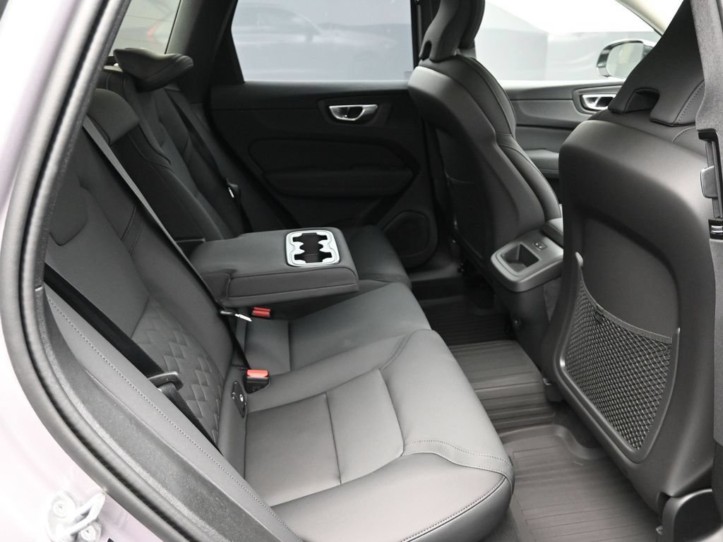 New 2026 Volvo XC60 B5 Plus w/ Climate Package AWD/4WD image 18