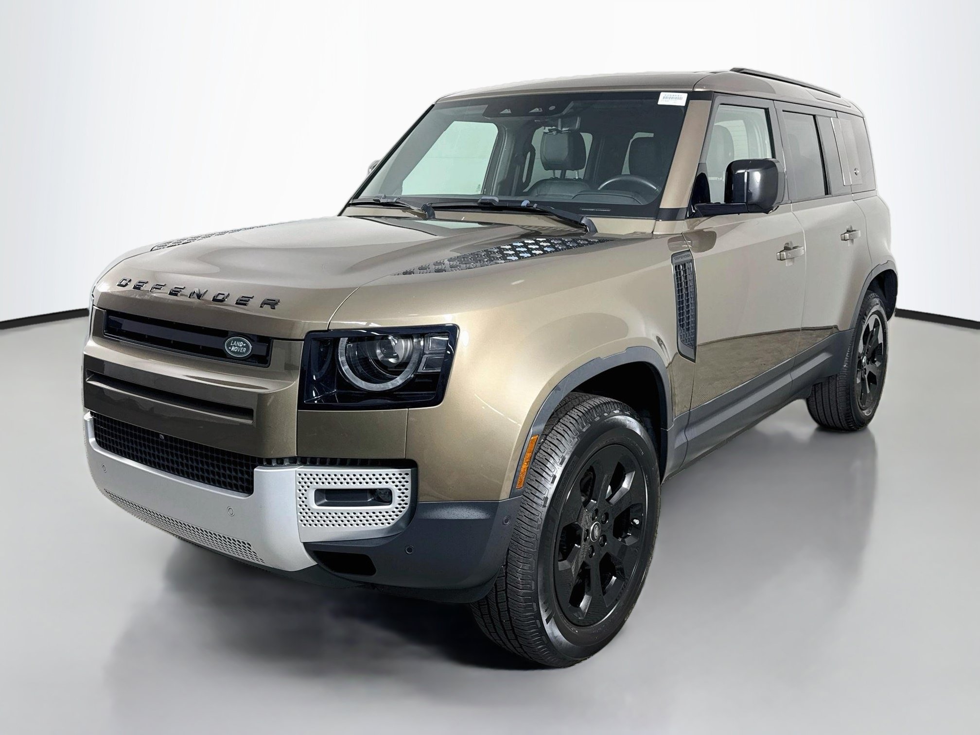 Used 2024 Land Rover Defender 110 S AWD/4WD image 4