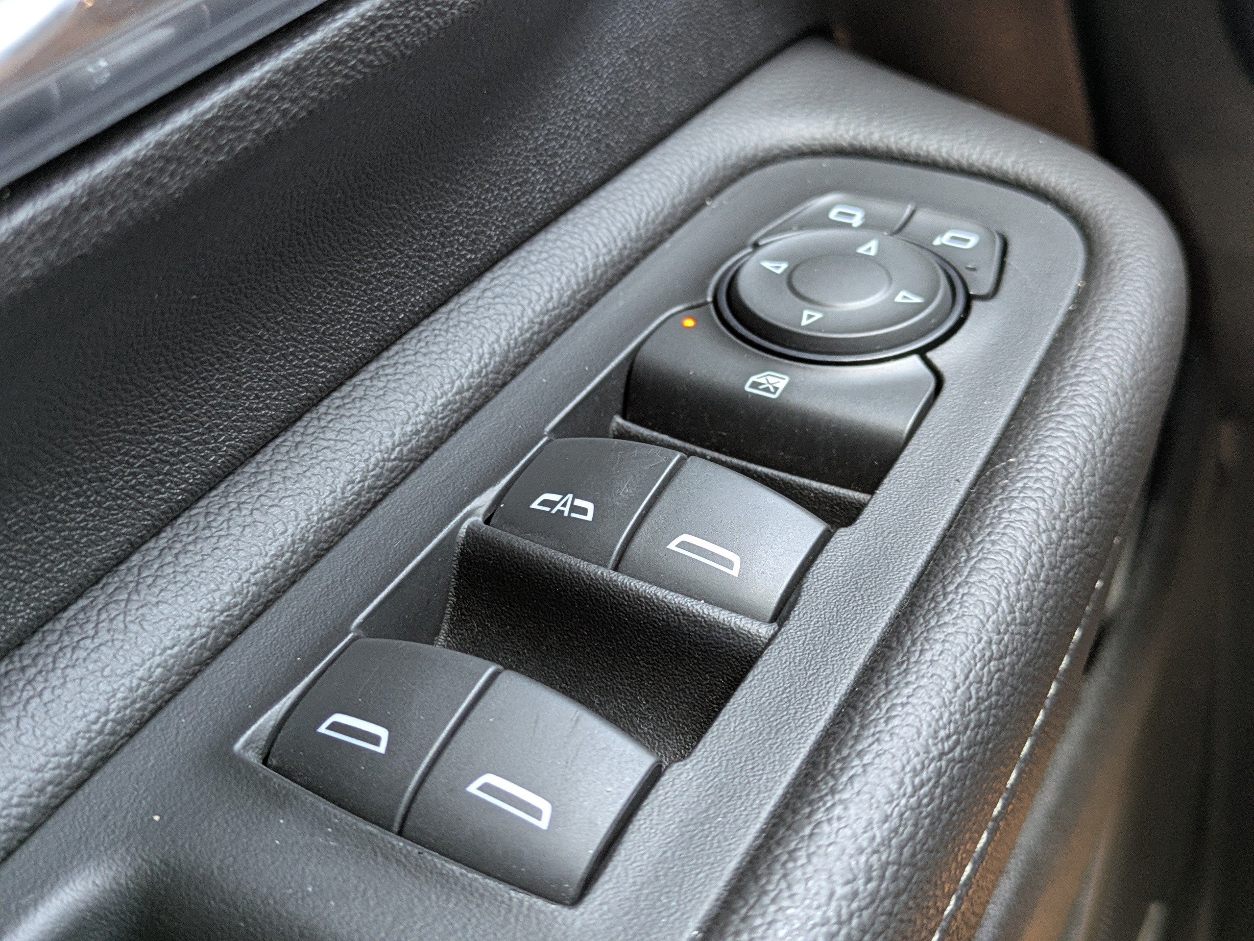 Used 2019 GMC Terrain Denali w/ Advanced Safety Package FWD image 24