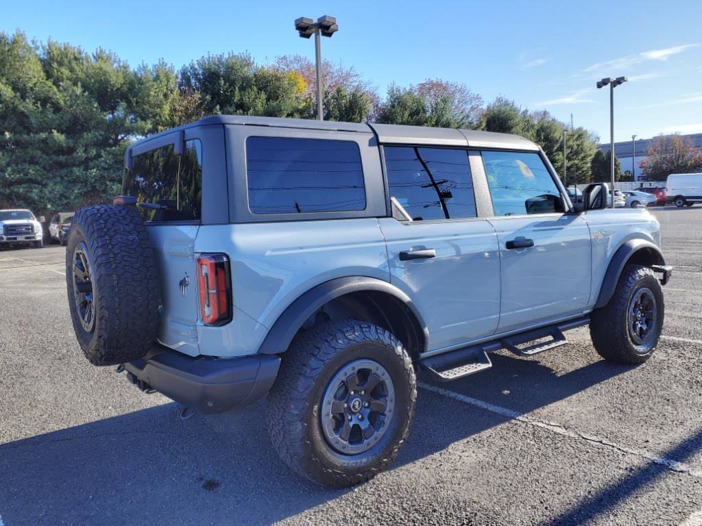 Used 2023 Ford Bronco Badlands image 6