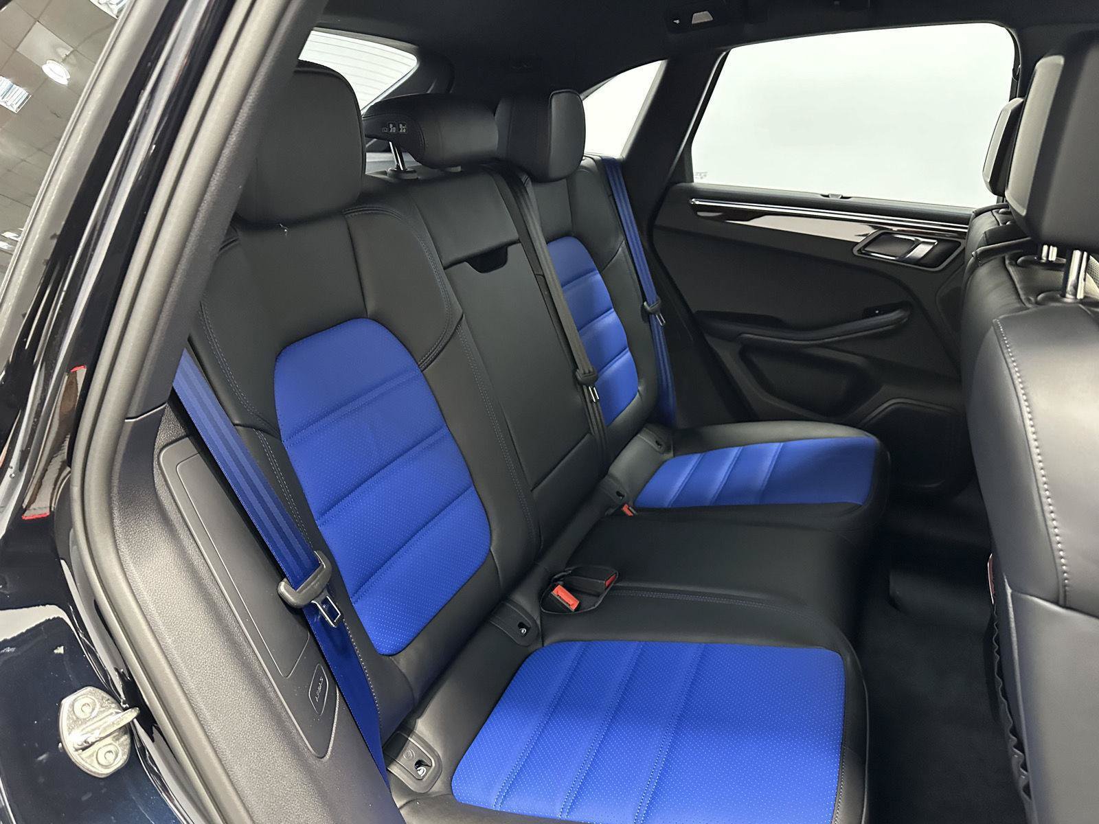 New 2026 Porsche Macan AWD/4WD image 38