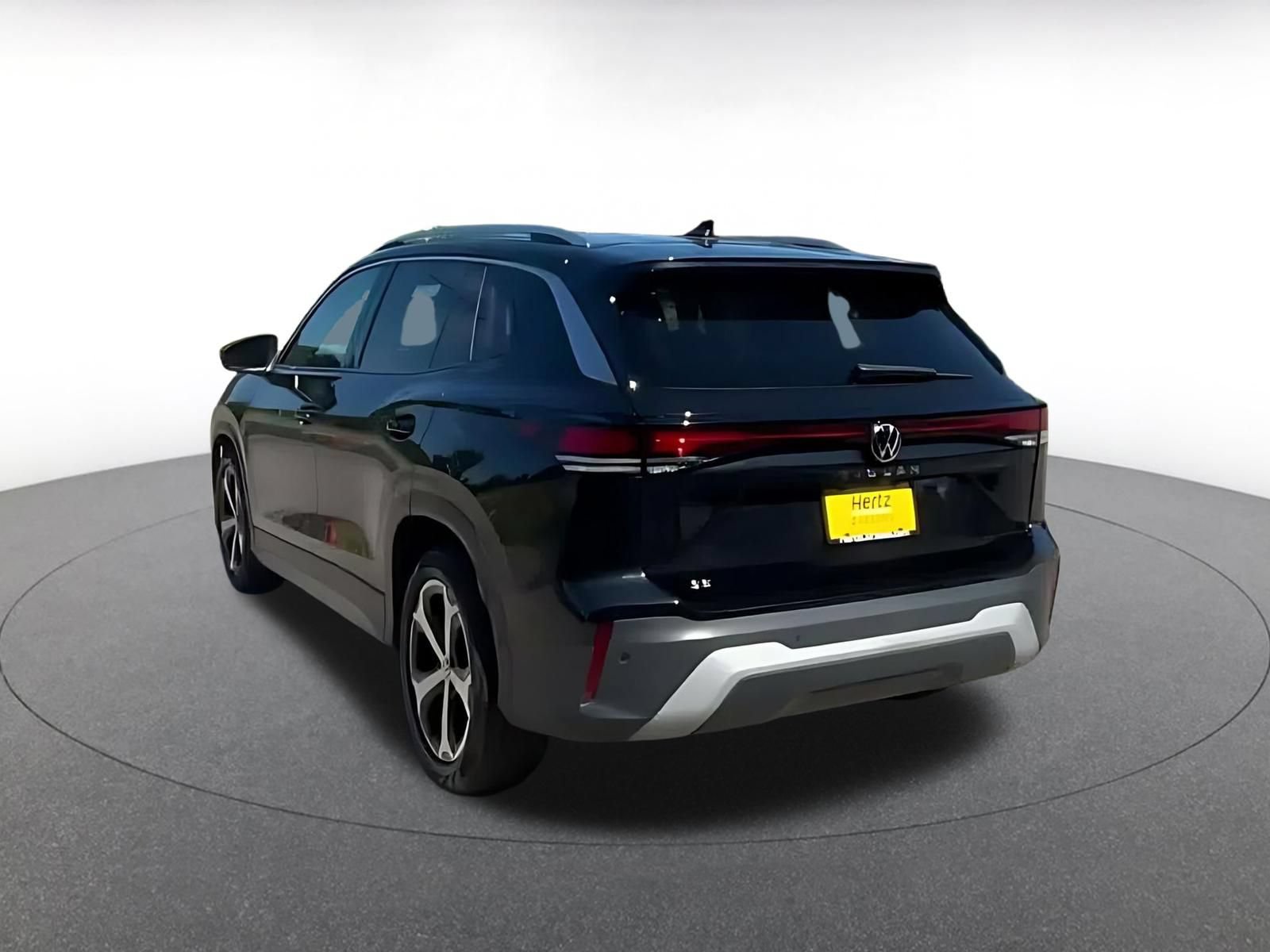 Used 2026 Volkswagen Tiguan SE FWD image 11