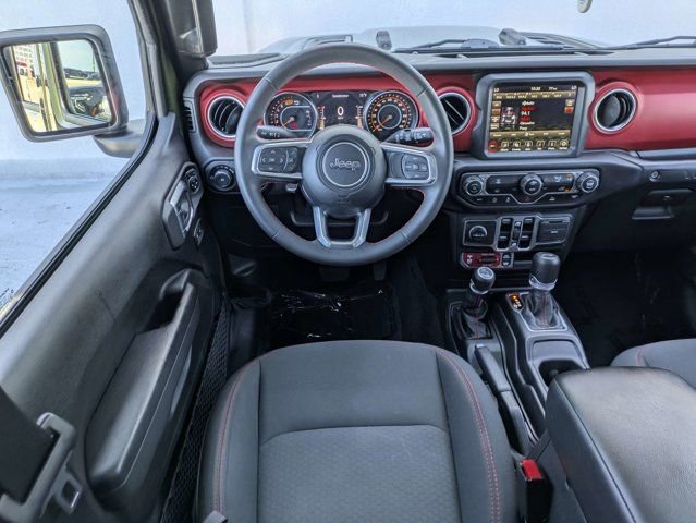 Used 2023 Jeep Wrangler Unlimited Rubicon AWD/4WD image 16
