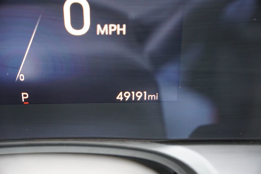 Certified 2024 Buick Encore GX Sport Touring image 31