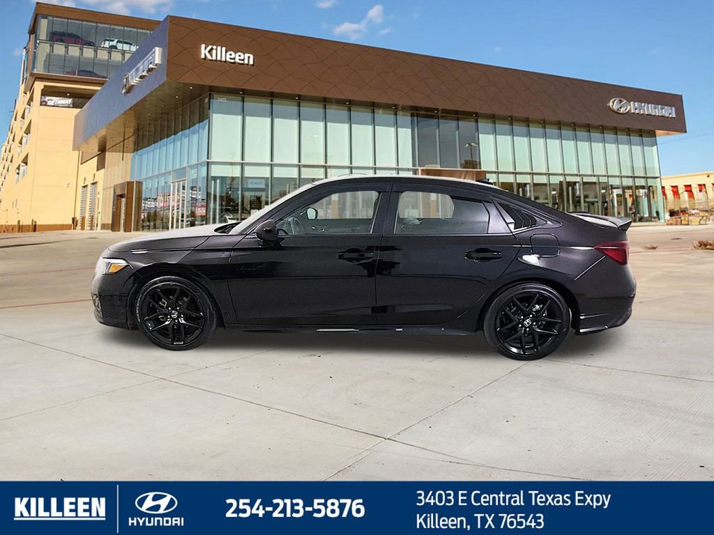 Used 2025 Honda Civic Sport image 4