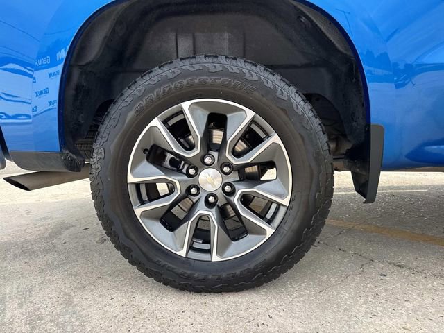 Used 2023 Chevrolet Silverado 1500 LT AWD/4WD image 10