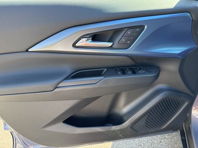 New 2026 Chevrolet Equinox EV LT w/ Convenience Package II image 10