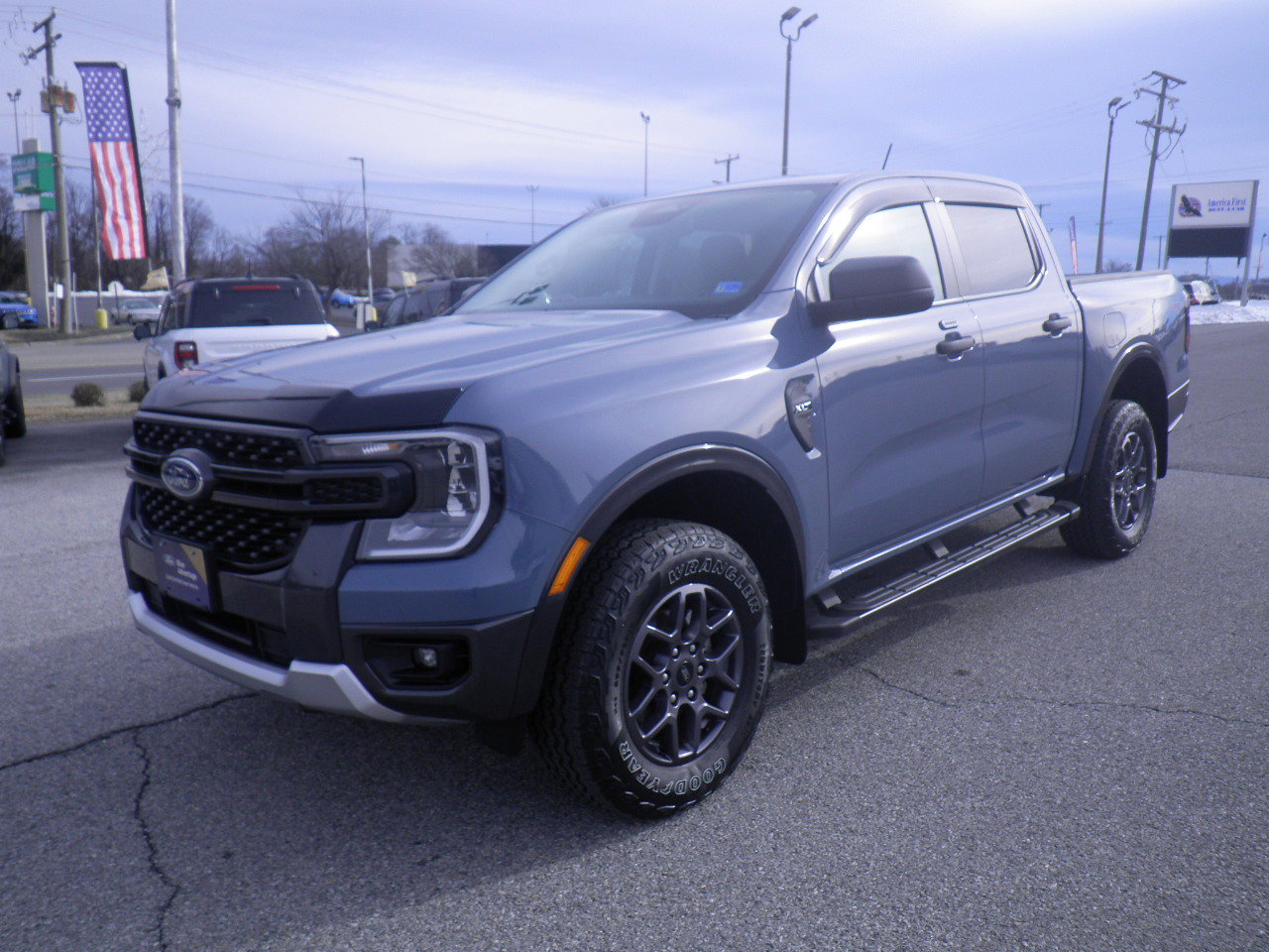 Certified 2024 Ford Ranger XLT w/ FX4 Off-Road Package image 3