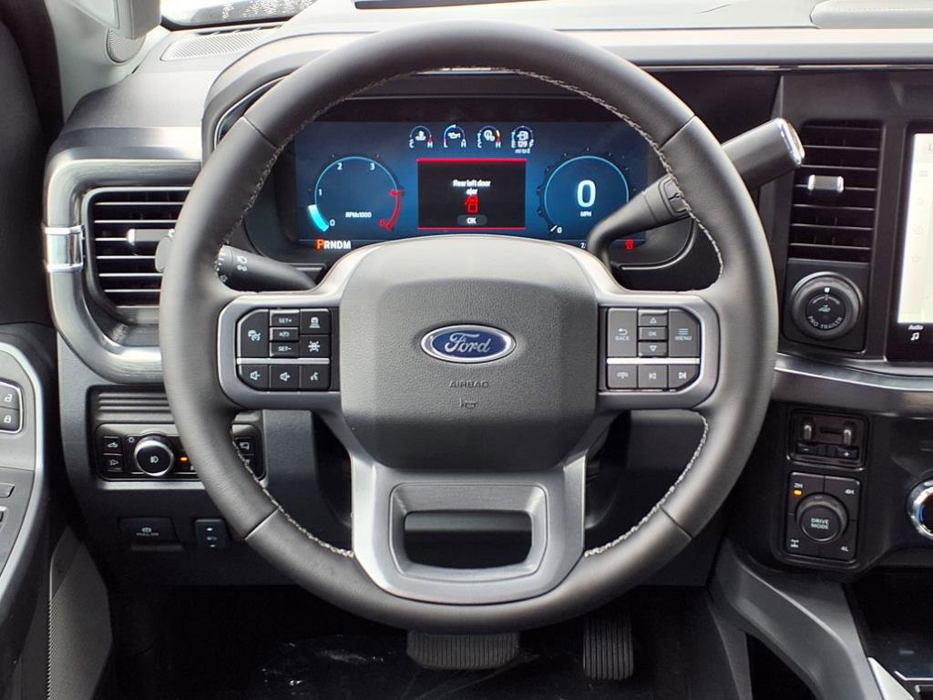 New 2025 Ford F350 Lariat w/ Lariat Ultimate Package image 10