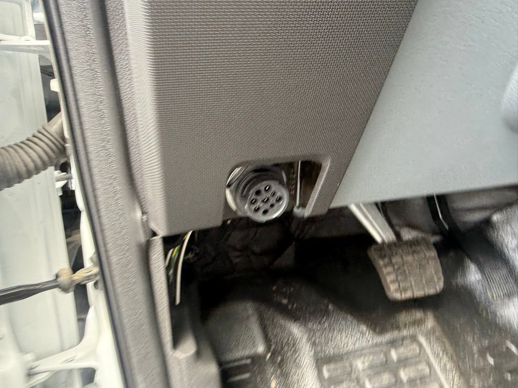 New 2025 Ford F750 2WD Regular Cab Super Duty image 21