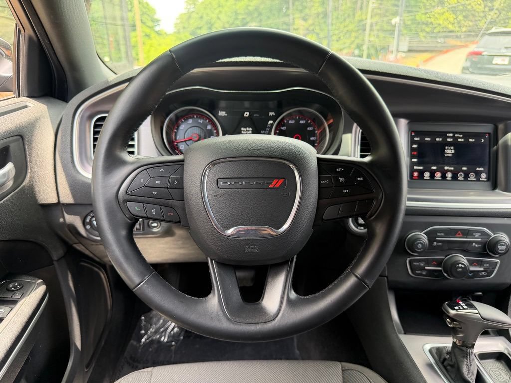 Used 2019 Dodge Charger SXT RWD image 39