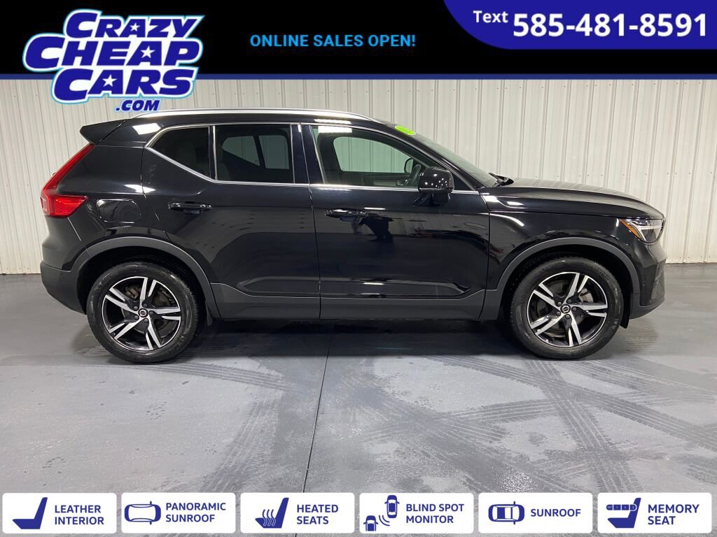Used 2023 Volvo XC40 B5 Plus
