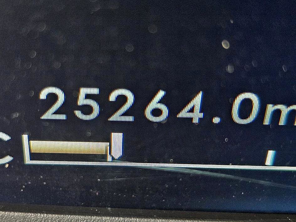 Used 2023 Lincoln Aviator Reserve w/ Equipment Group 201A image 32