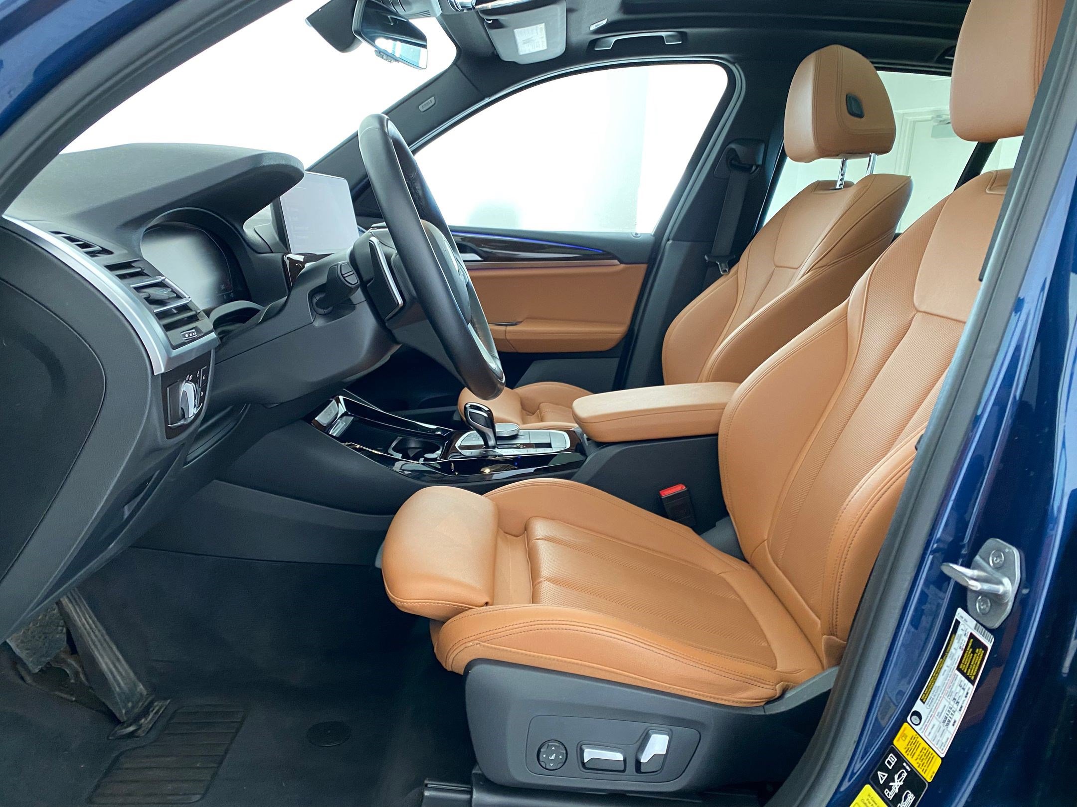 Certified 2022 BMW X3 xDrive30i w/ Premium Package 2 (ZPA) image 4