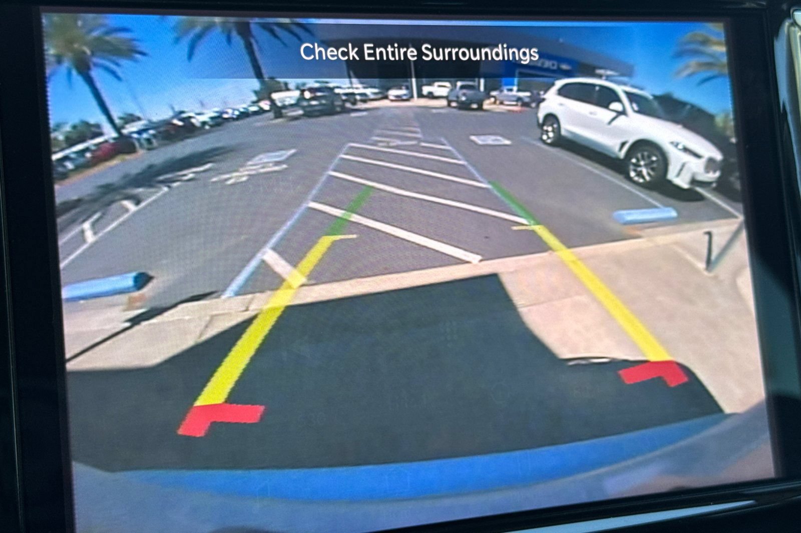 Used 2024 Chrysler Pacifica Touring-L FWD image 22