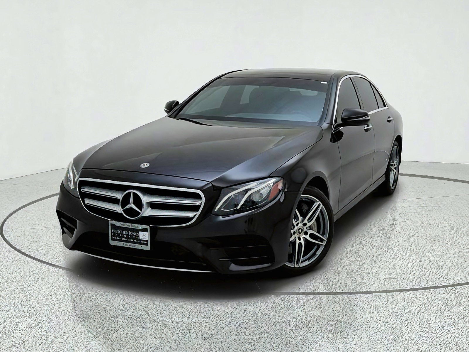 Used 2019 Mercedes-Benz E 450 4MATIC Sedan image 2