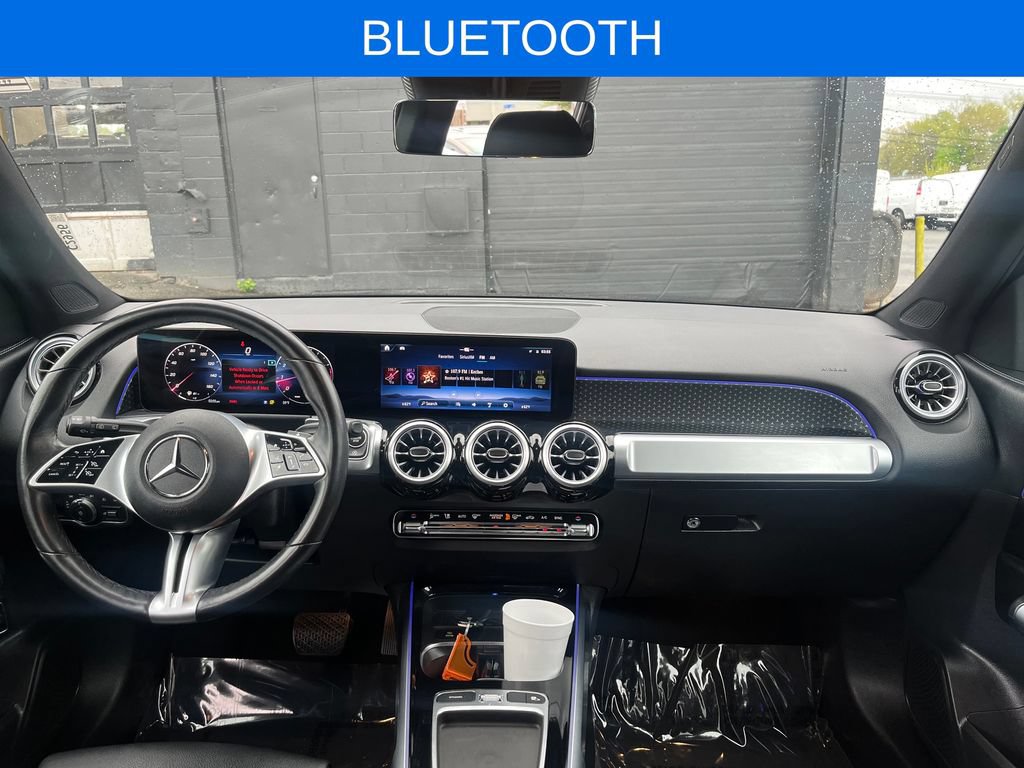 Used 2025 Mercedes-Benz GLB 250 4MATIC image 7