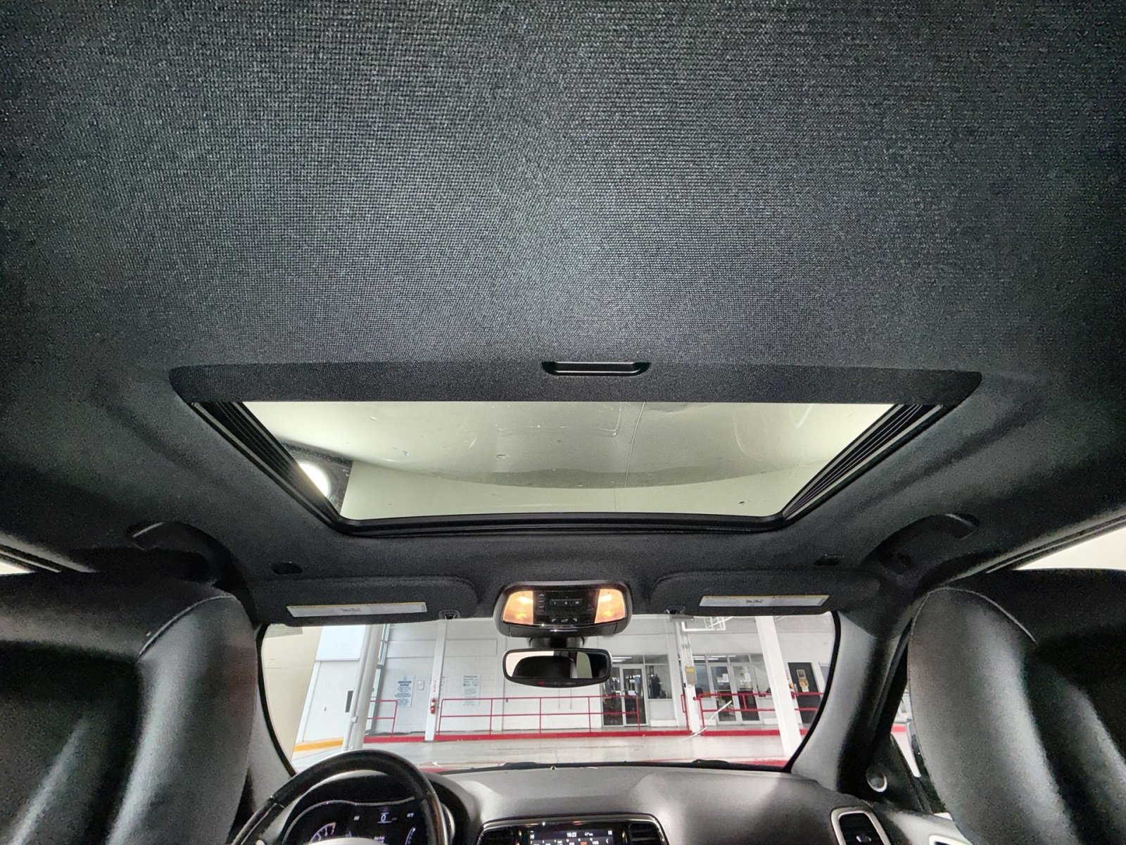 Used 2022 Jeep Grand Cherokee Laredo X image 24