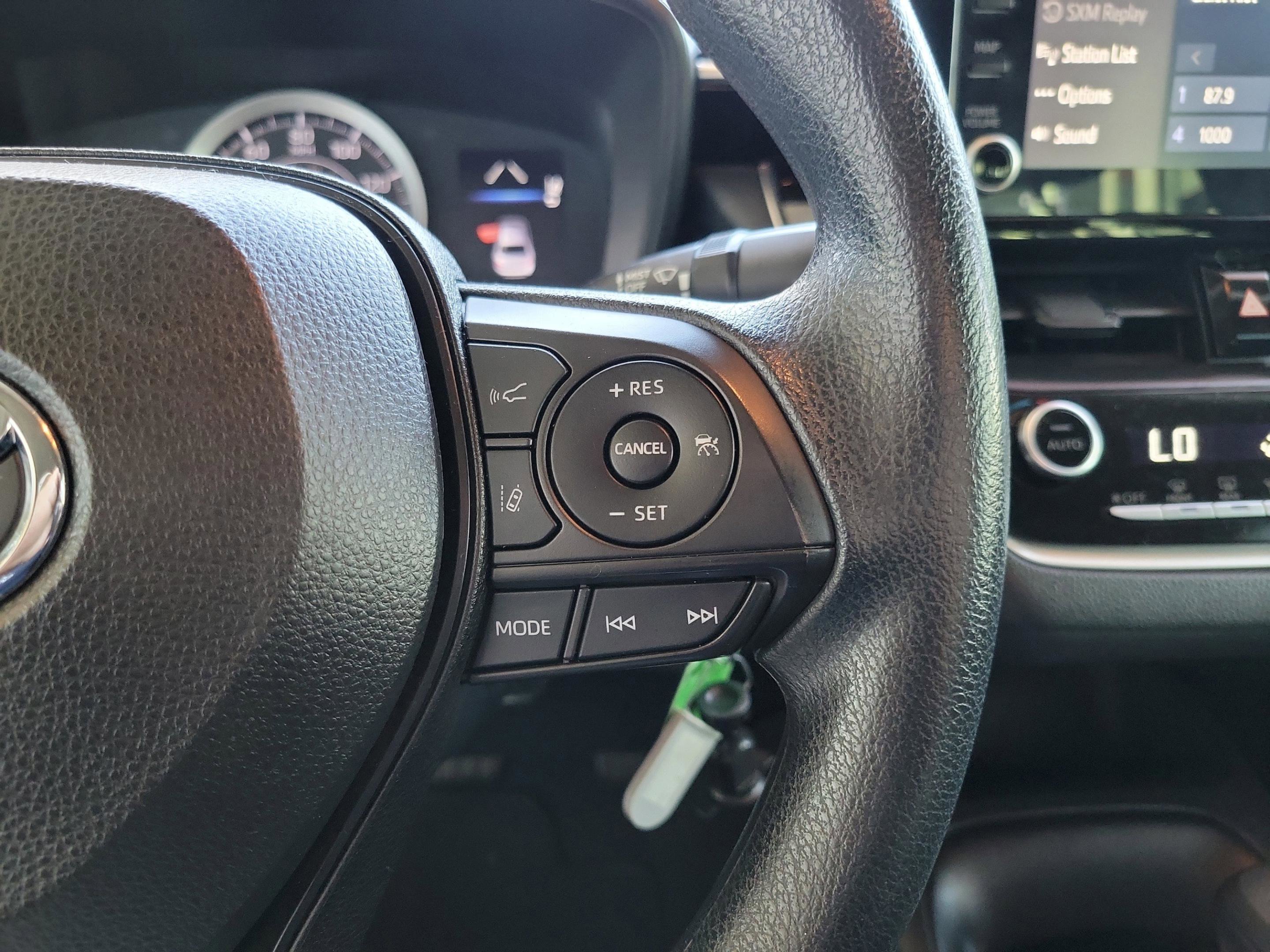 Used 2022 Toyota Corolla LE FWD image 21