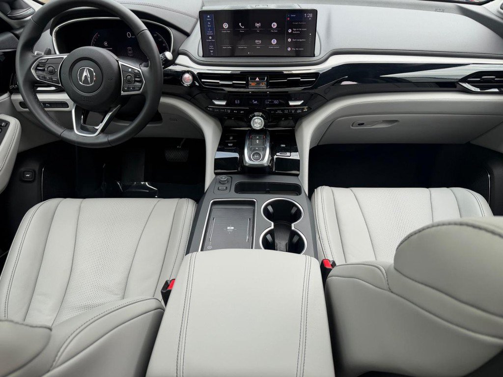 Used 2026 Acura MDX SH-AWD w/ Technology Package image 11