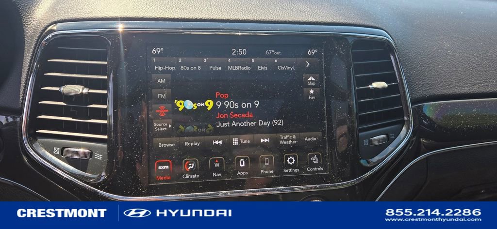 Used 2019 Jeep Grand Cherokee Trailhawk w/ Trailhawk Luxury Group AWD/4WD image 11