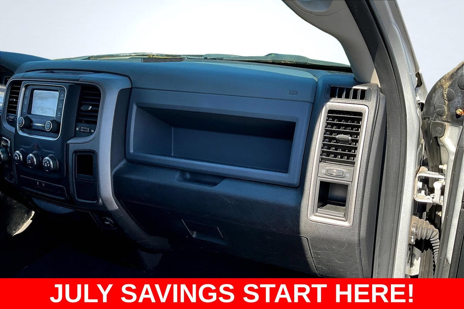 Used 2017 RAM 1500 Express AWD/4WD image 33