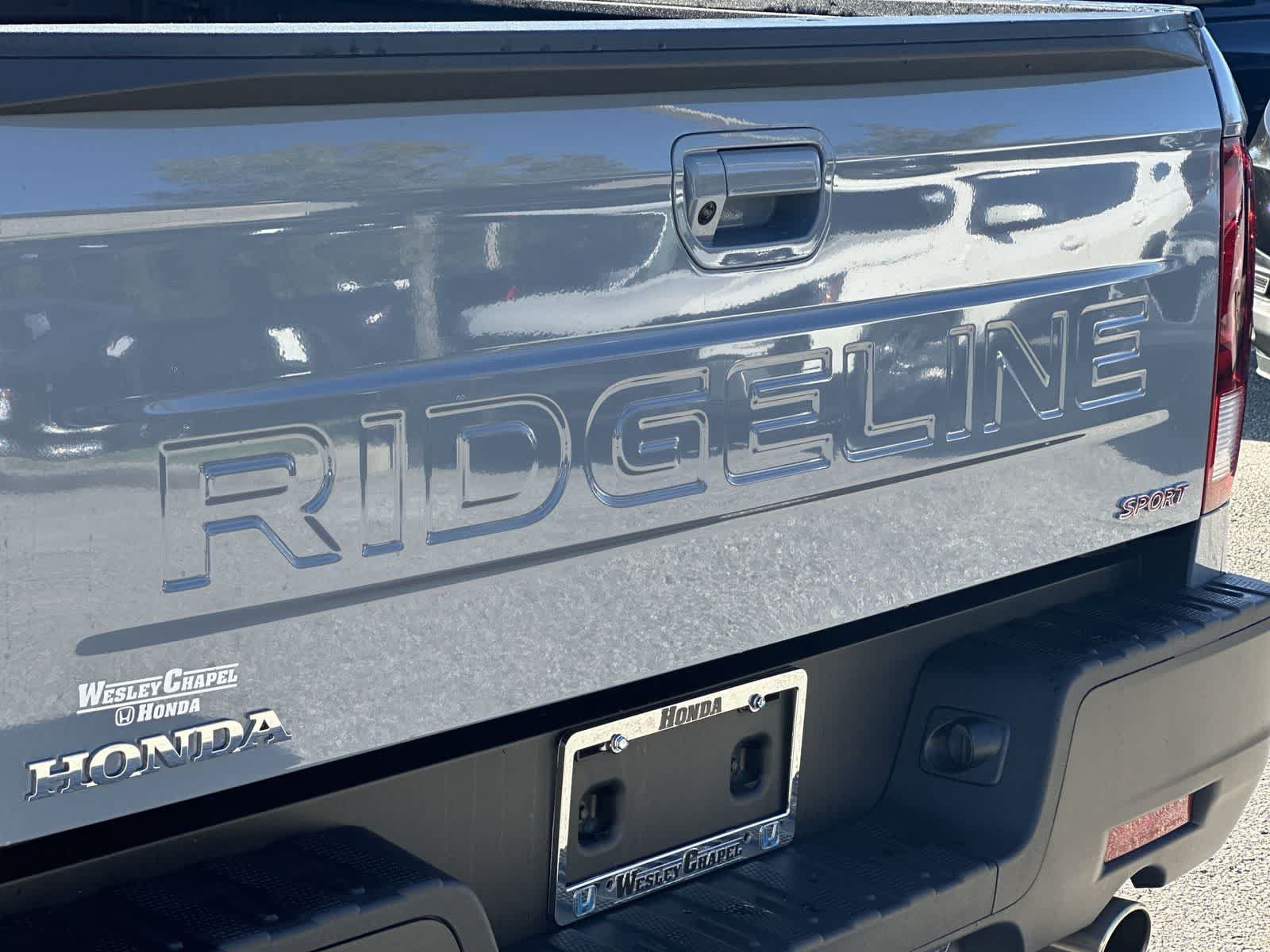 Used 2025 Honda Ridgeline Sport image 11