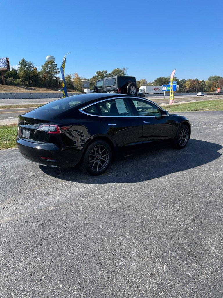 Used 2019 Tesla Model 3 Standard Range Plus RWD image 5