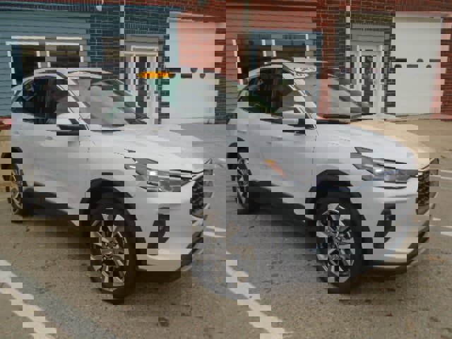 Used 2025 Ford Escape Platinum image 11