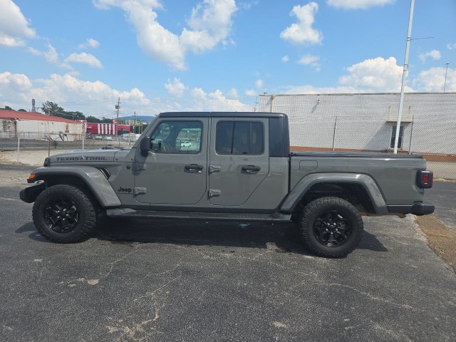Used 2023 Jeep Gladiator Sport AWD/4WD image 5