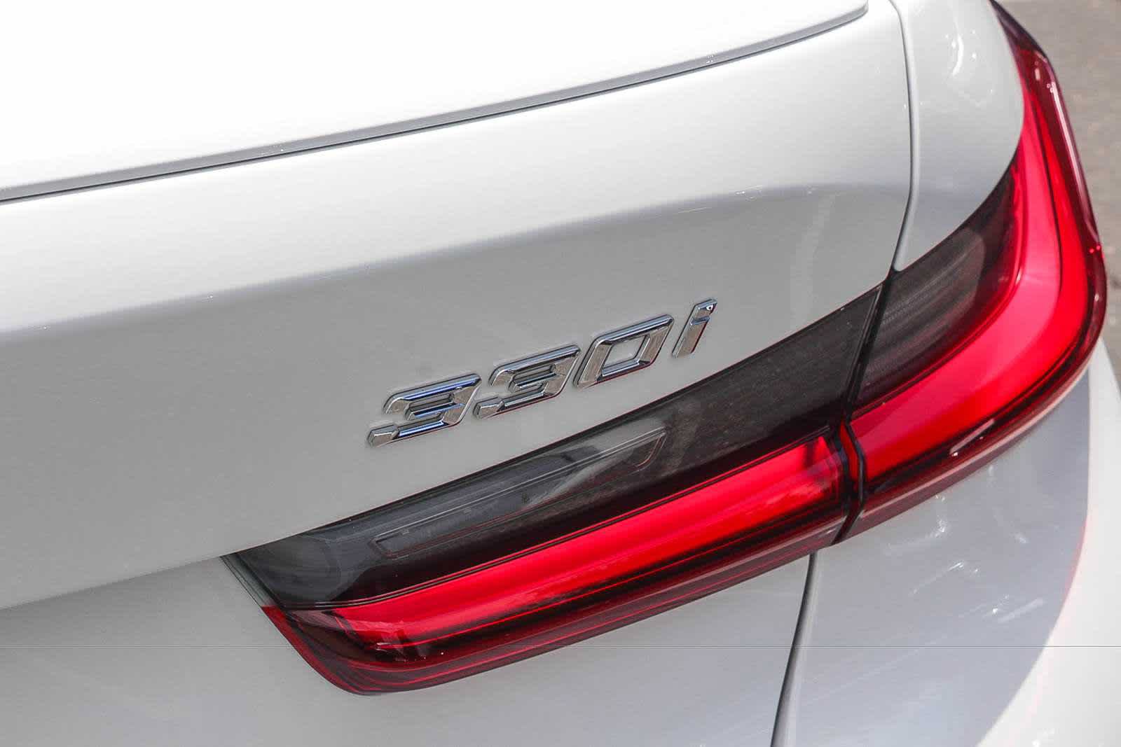 New 2026 BMW 330i Sedan w/ M Sport Package RWD image 35