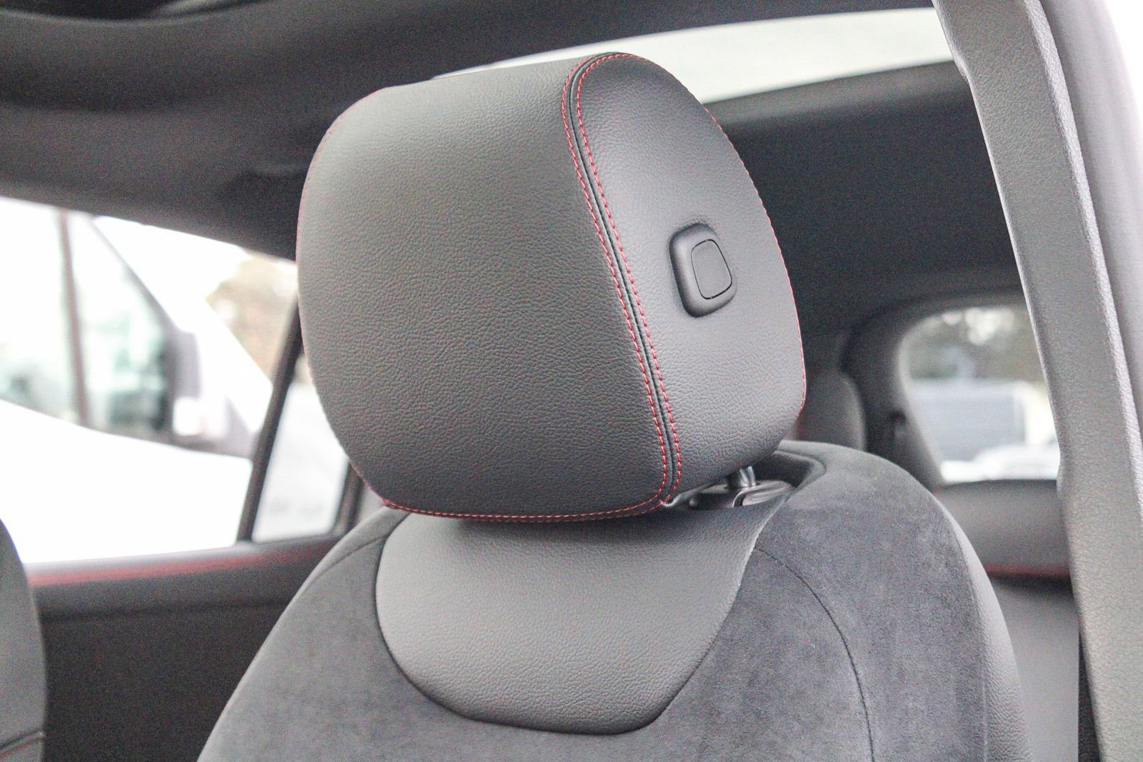 New 2026 Mercedes-Benz GLA 250 4MATIC image 21