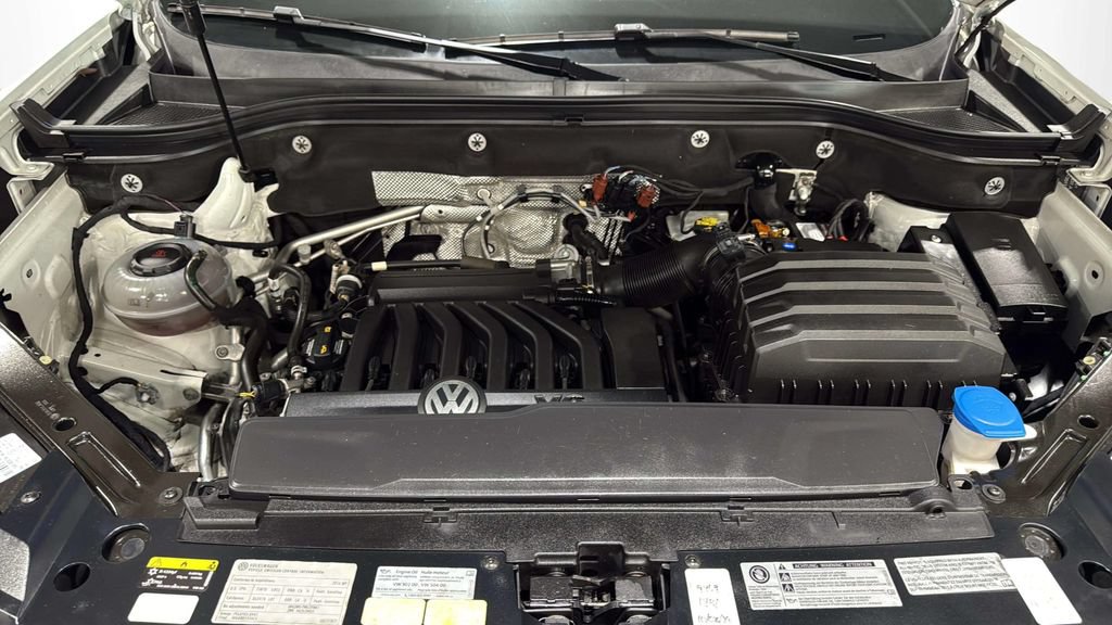 Used 2018 Volkswagen Atlas SEL Premium AWD/4WD image 34