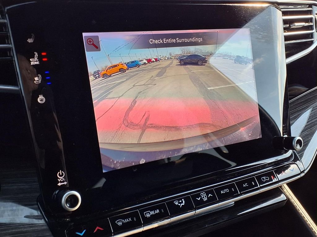 Used 2022 Jeep Wagoneer Series III w/ Rear Seat Video Group 1 image 11