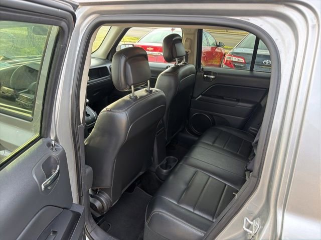 Used 2016 Jeep Patriot High Altitude AWD/4WD image 27
