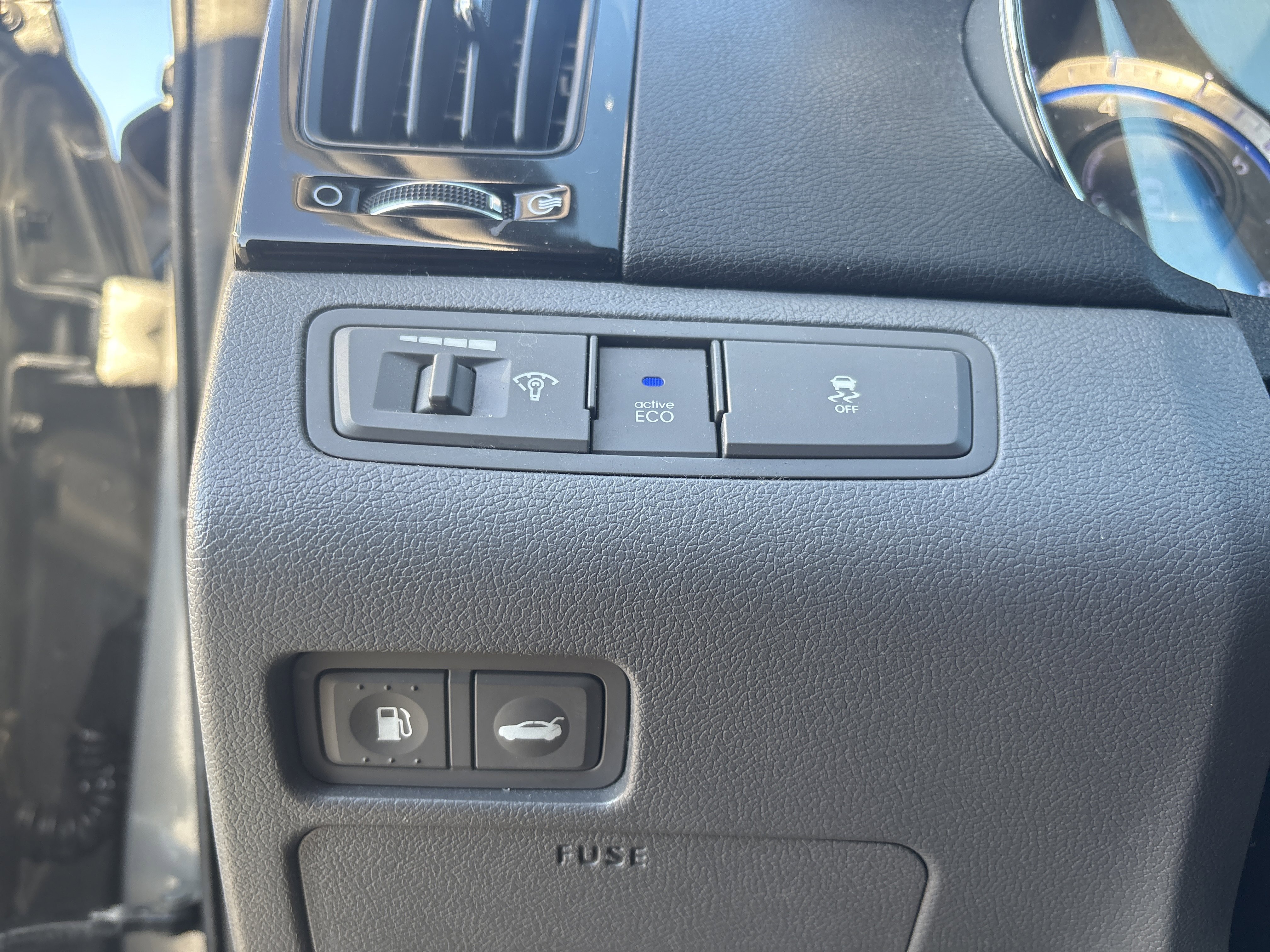 Used 2013 Hyundai Sonata Limited w/ Premium Pkg image 17