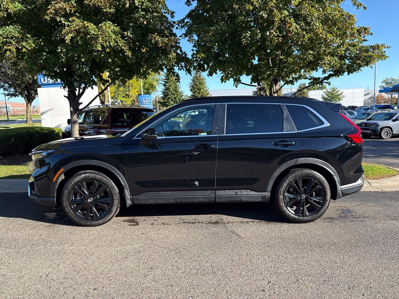 Certified 2025 Honda CR-V Sport Touring image 2