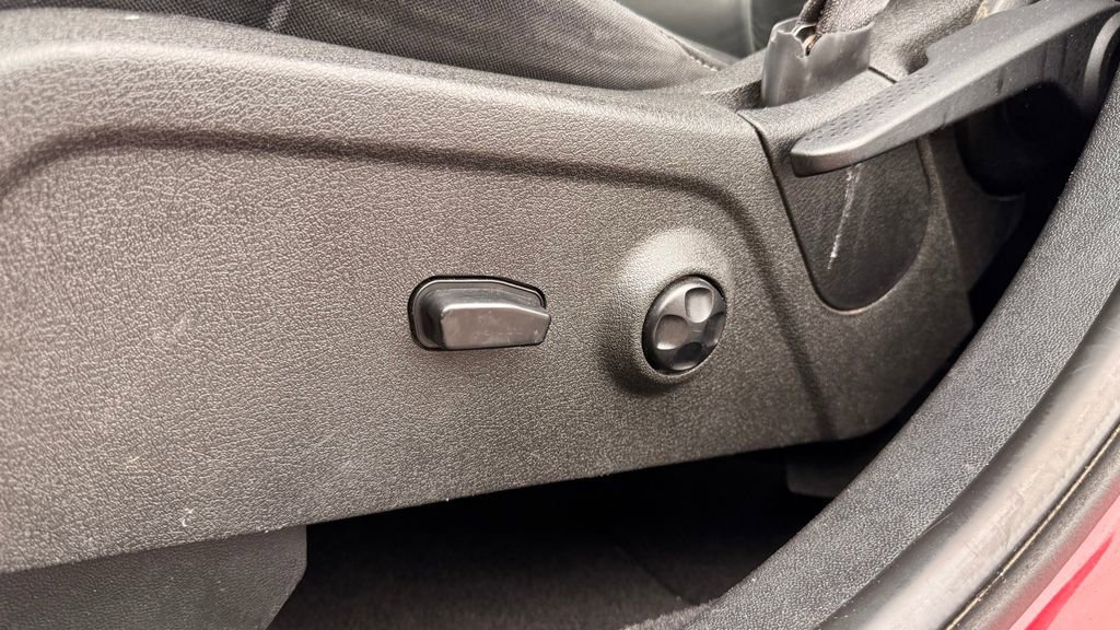 Used 2020 Dodge Journey Crossroad FWD image 11