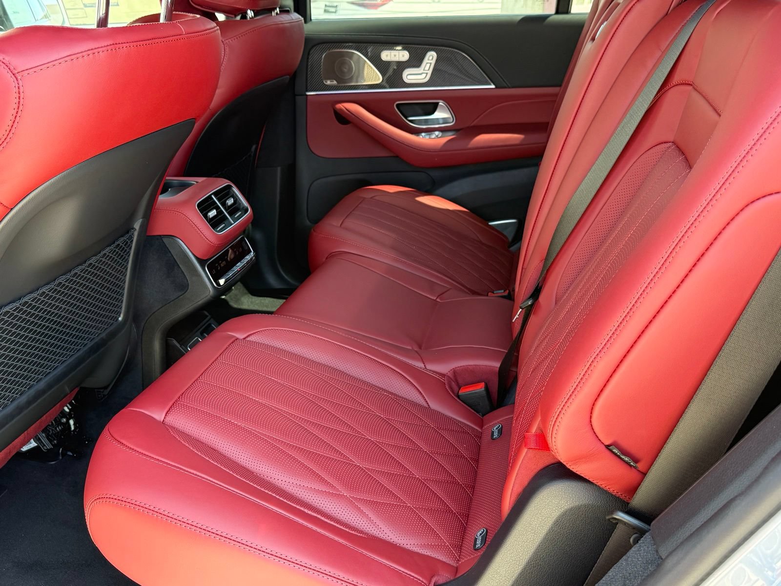 New 2026 Mercedes-Benz GLS 63 AMG 4MATIC image 33