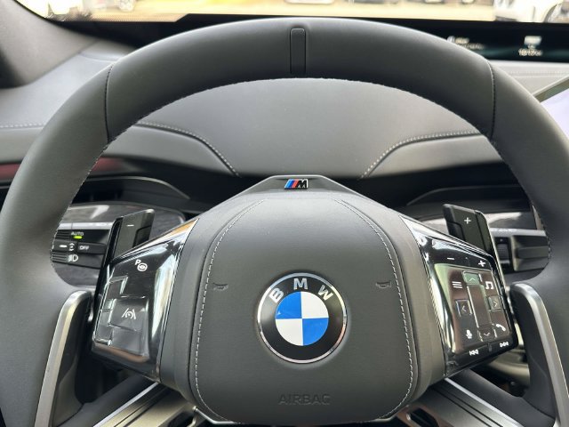 New 2027 BMW 740i xDrive w/ Executive Package AWD/4WD image 15