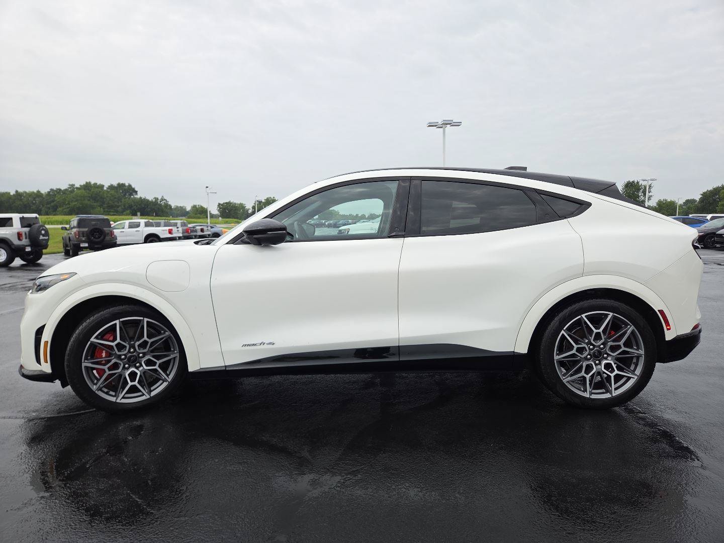 Used 2025 Ford Mustang Mach-E GT AWD/4WD image 17