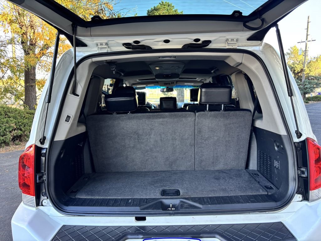 Used 2014 Nissan Armada Platinum image 34