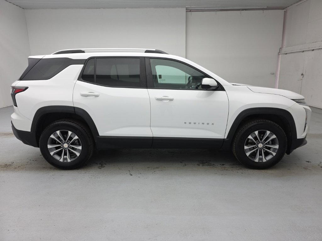 Used 2025 Chevrolet Equinox LT w/ Convenience Package II AWD/4WD image 13