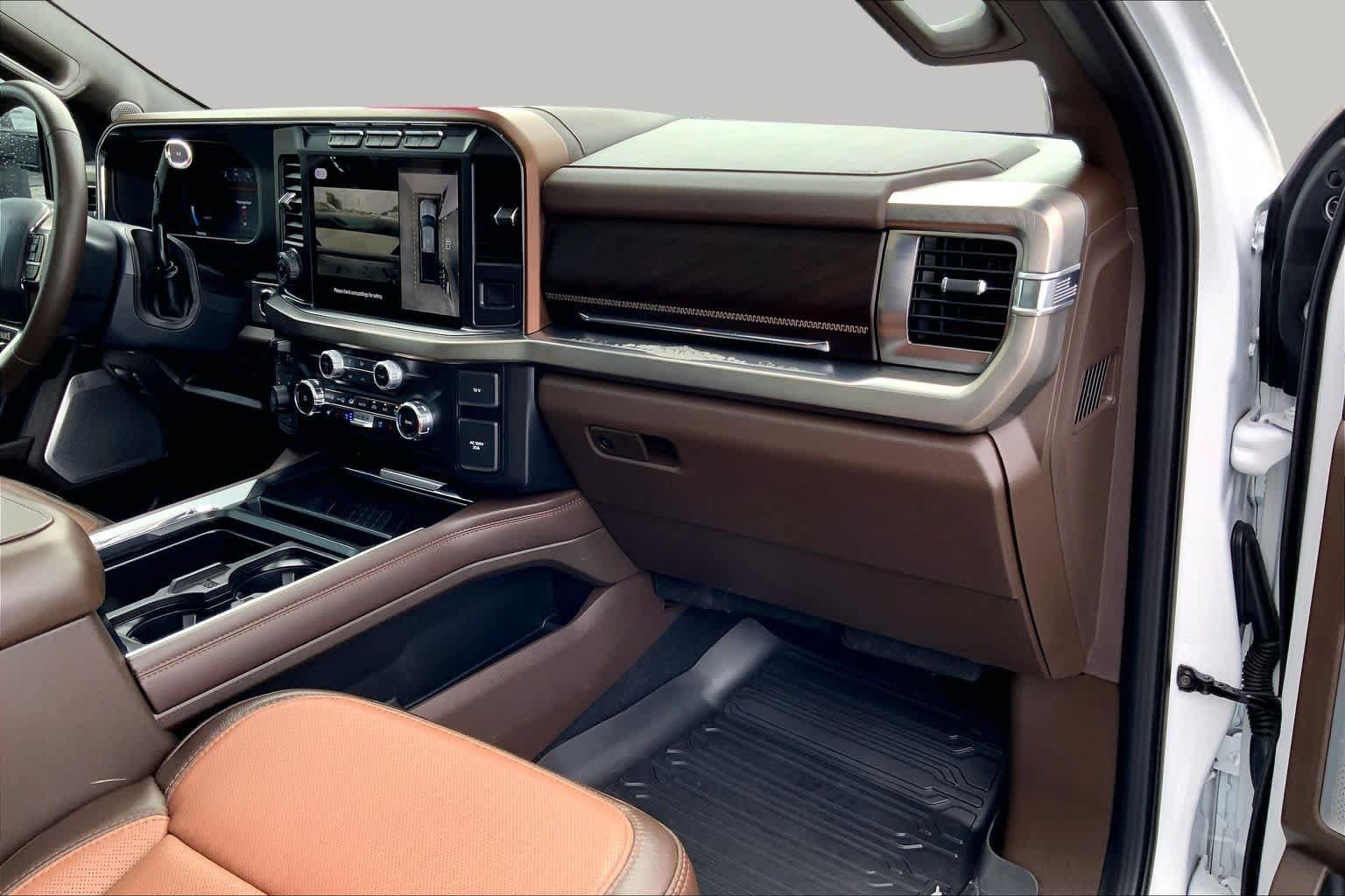 Used 2024 Ford F450 King Ranch w/ FX4 Off-Road Package AWD/4WD image 17
