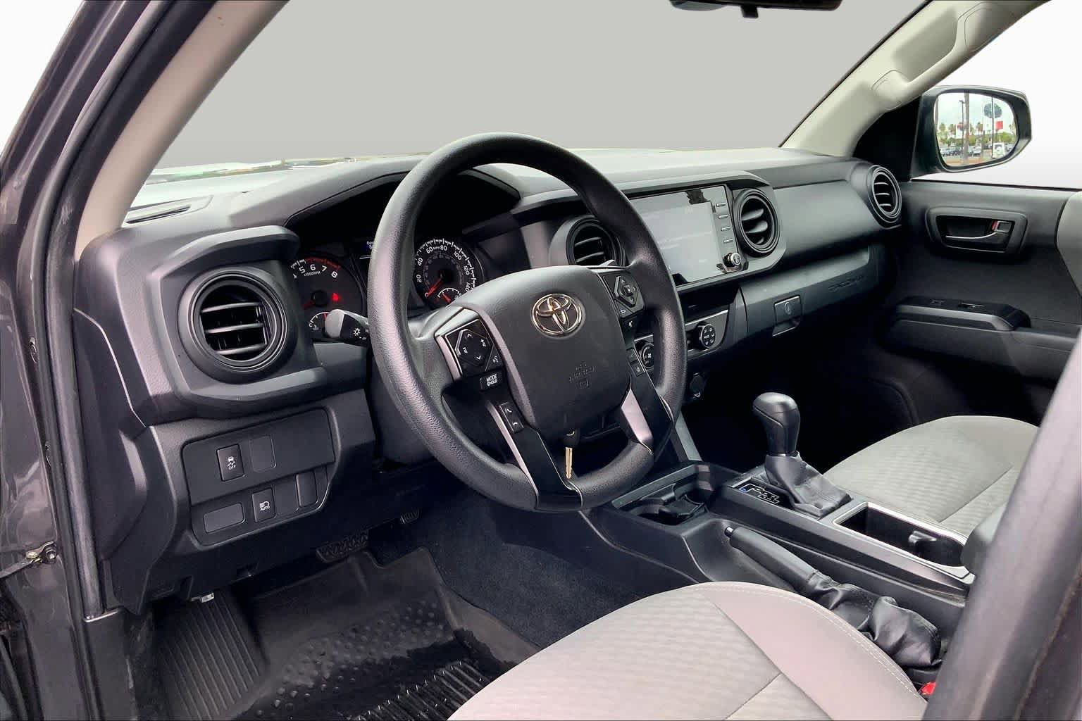 Used 2022 Toyota Tacoma SR w/ SR Convenience Package RWD image 16