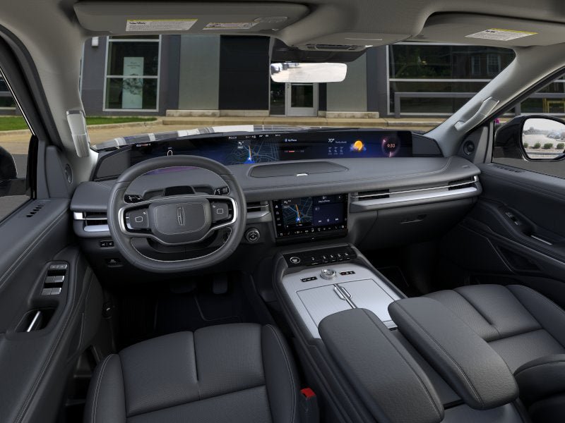 New 2026 Lincoln Navigator Reserve AWD/4WD image 9