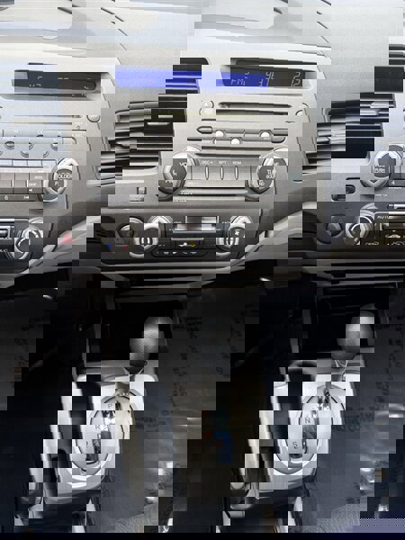 Used 2009 Honda Civic Hybrid Sedan image 10