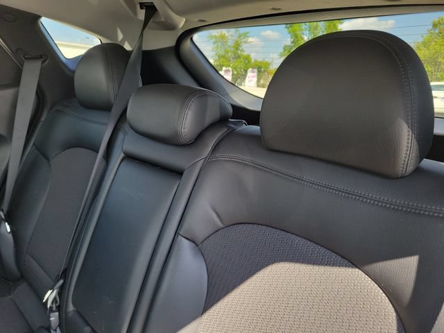 Used 2011 Hyundai Tucson GLS AWD/4WD image 12