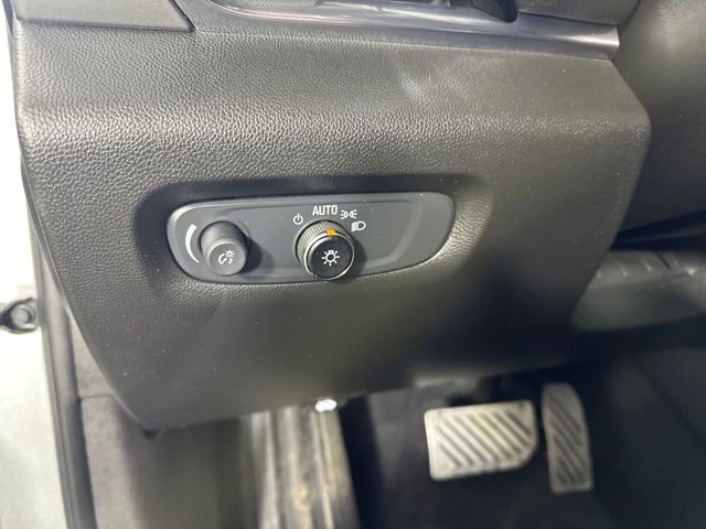 Used 2020 Chevrolet Traverse LS w/ LPO, Blackout Package image 19